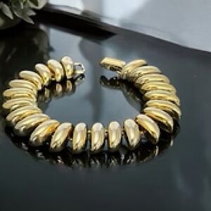 Vintage 1980s Costume Jewelry Gold Tone Link Snake Bracelet